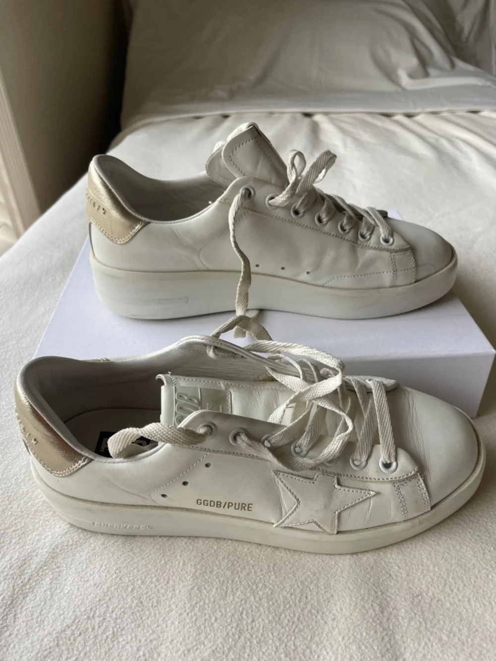 Golden Goose Italian White Leather Sneakers with Gold Heel Accent Size 38